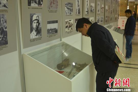 3月29日，安徽抗战十四年历史及文物展在安徽省图书馆举办。　郝嘉奇 摄