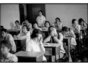 珍贵影像：80年代的女中学生